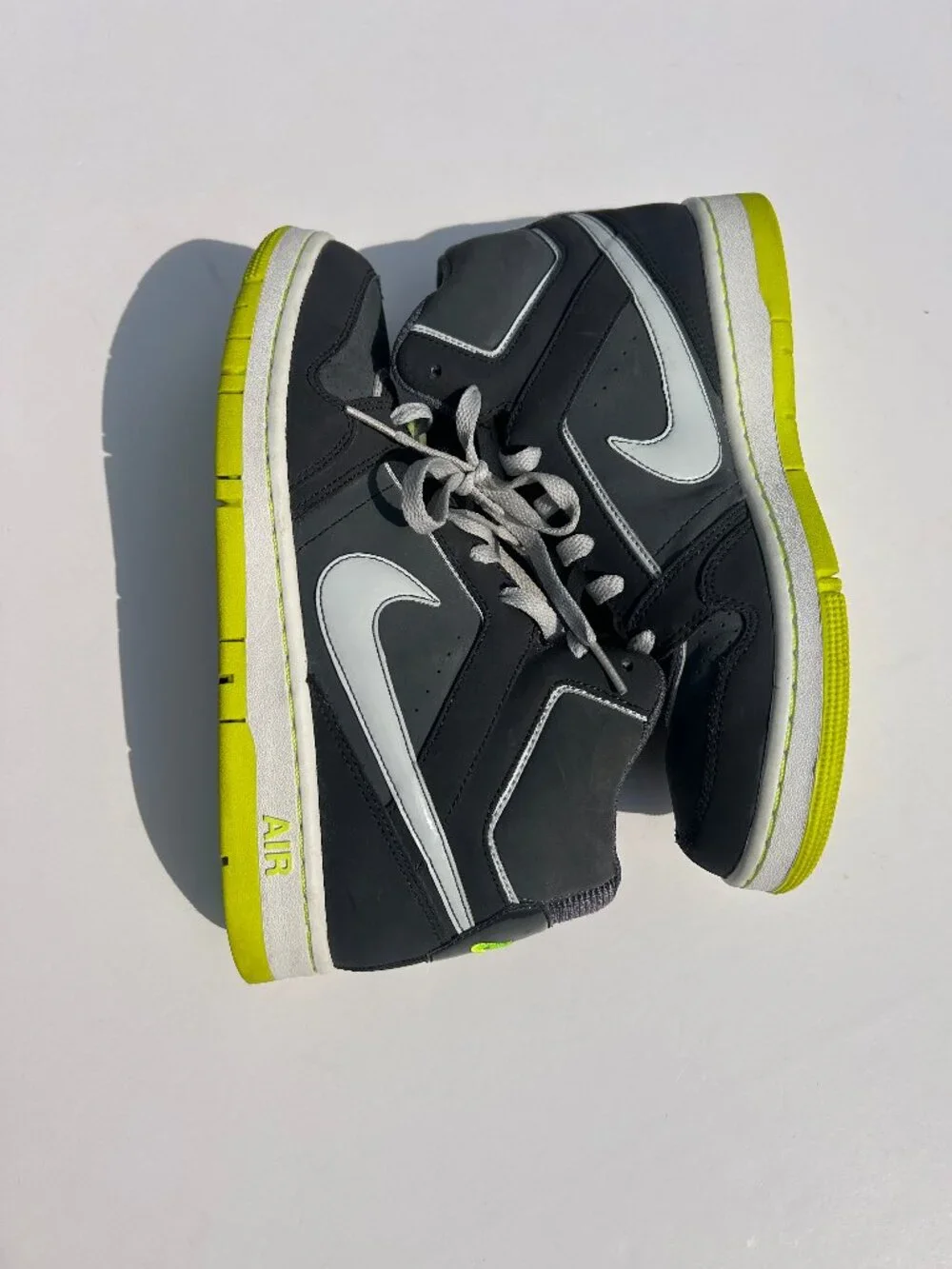 Nike Air Prestige III High Dark Gray Volt Neon Yellow High Top Sneakers Men's 9